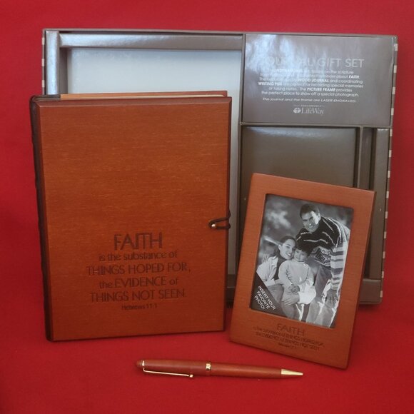 Lifeway Oak Journal Gift Set - Picture 3 of 13